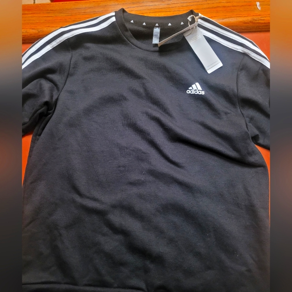 Adidas crewneck